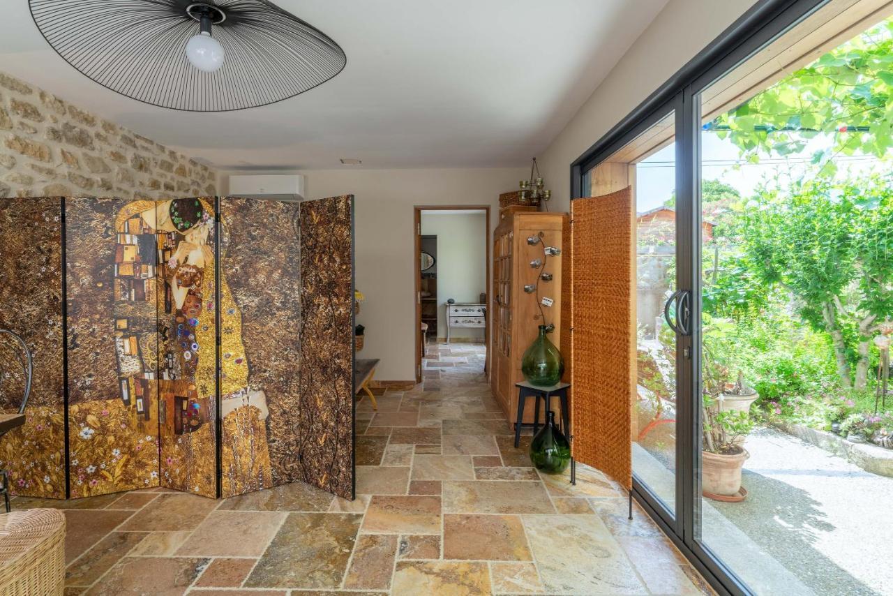 Villa La Mireio มาโลแซน ภายนอก รูปภาพ